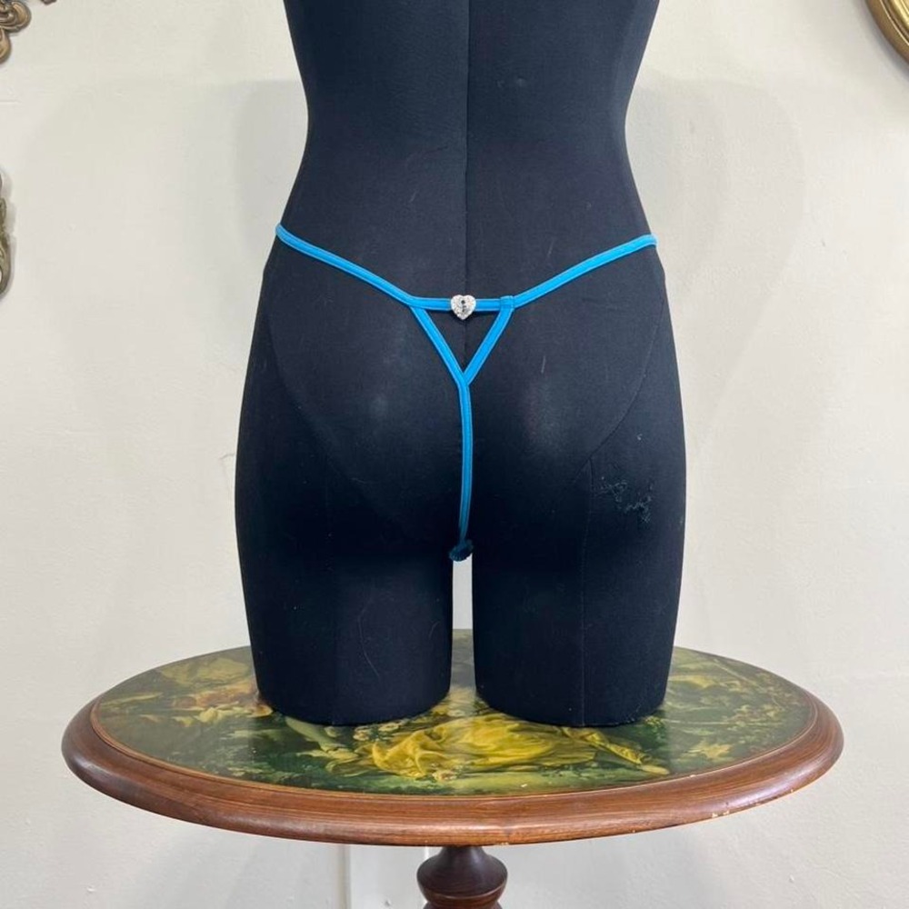 Vintage Victoria's Secret Sexy Little Things Blue Rhinestone Heart V-String-Sz M